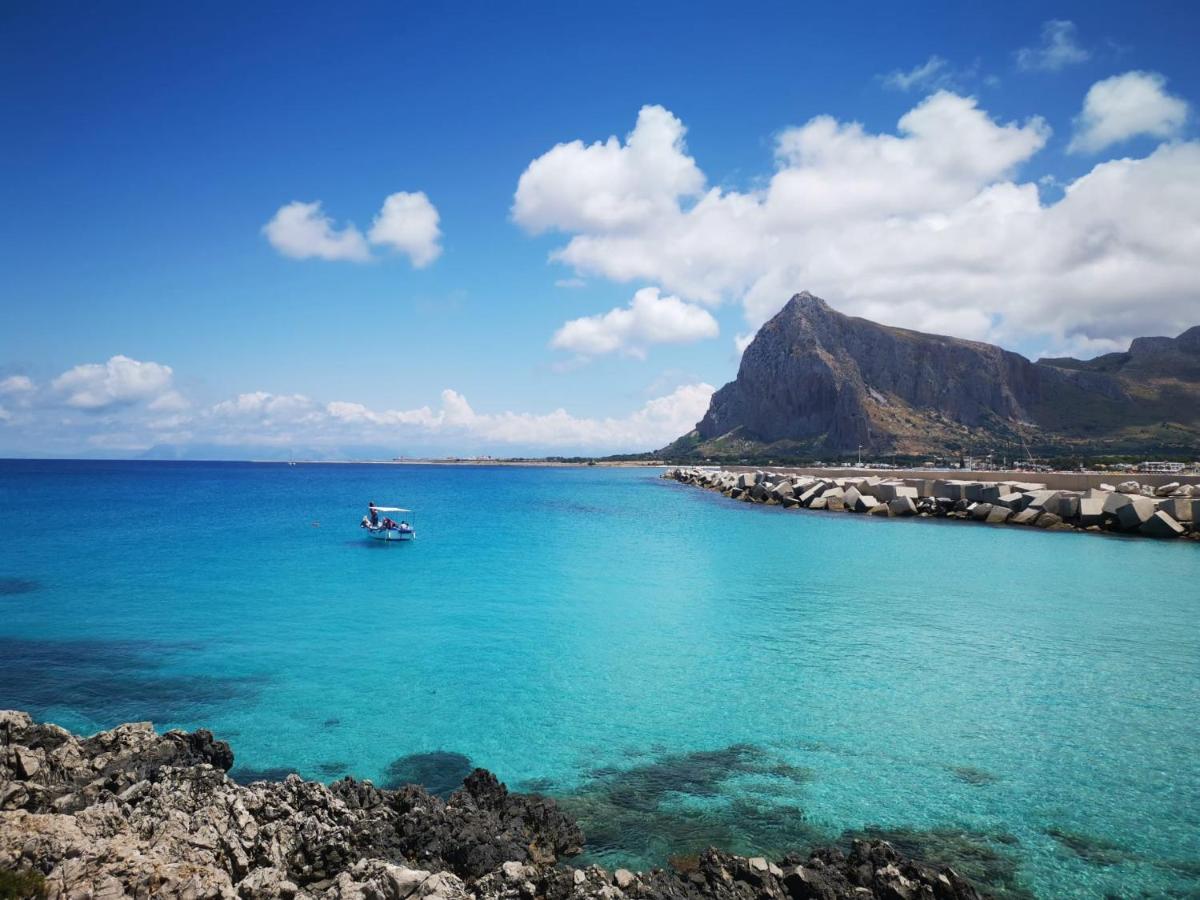 Mare E Terra Fronte Mare